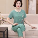 Kinh nghiệm chọn đồ bộ nữ tuổi 40 bạn nên biết