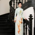 Những điều cần biết khi đặt may áo dài tuổi 50