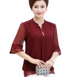 Các mẫu áo kiểu tuổi 40 được chị em yêu thích hiện nay