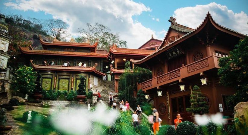 Top những chùa An Giang nổi tiếng linh thiêng, kiến trúc độc đáo